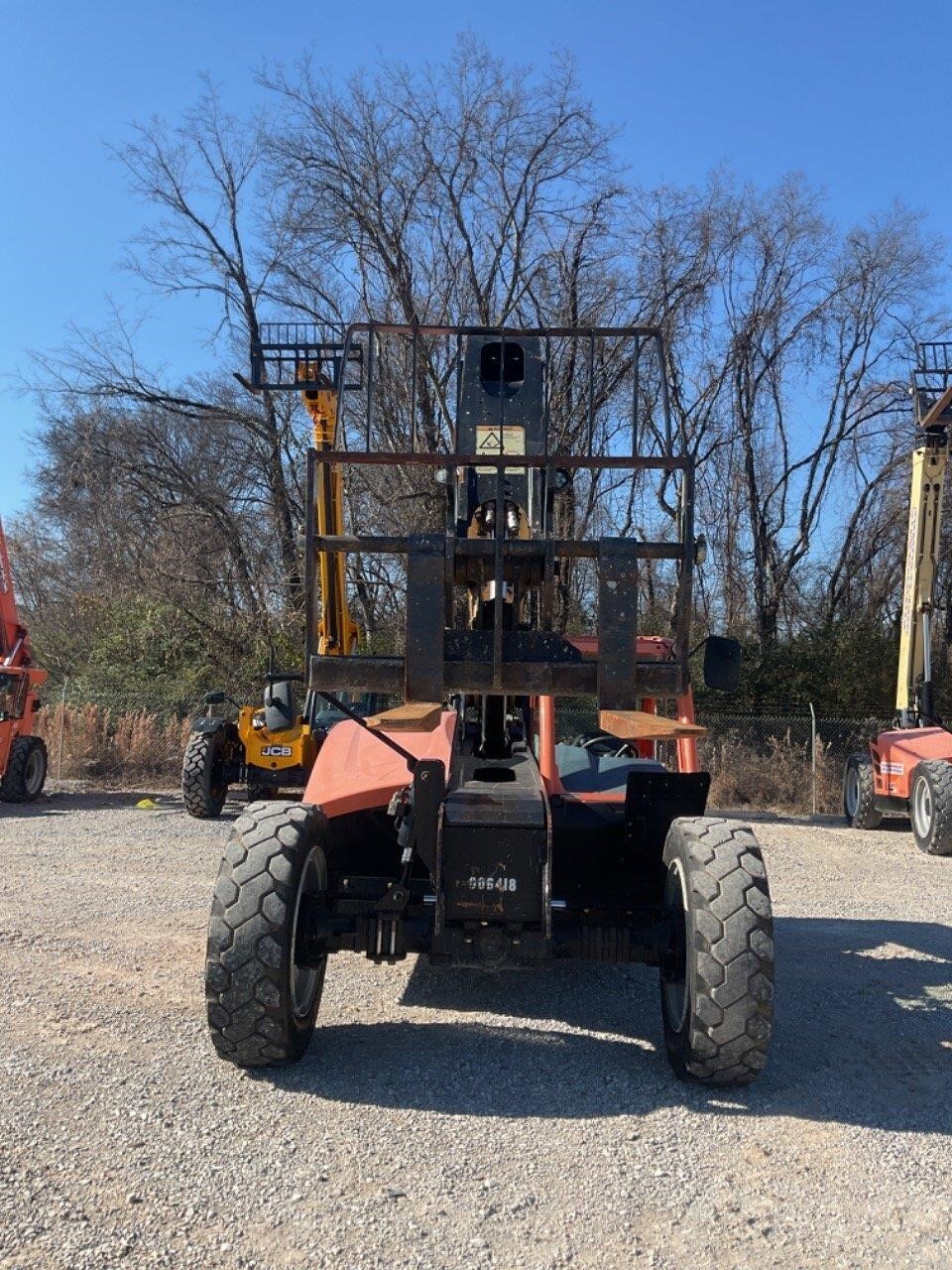 2018 JLG 742-4