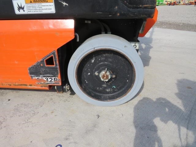 2020 JLG 1932R-12