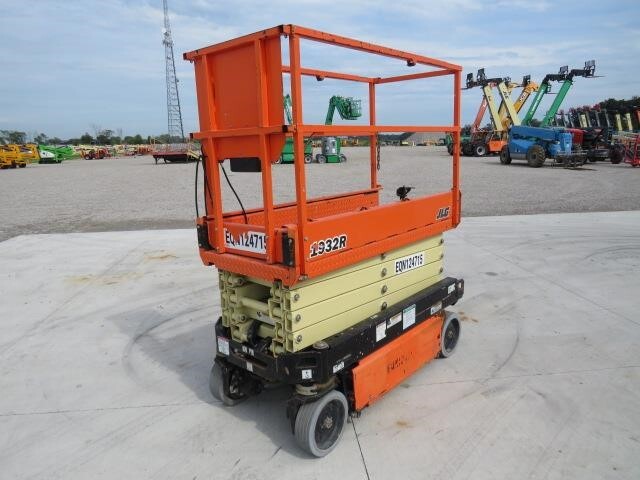 2020 JLG 1932R-2