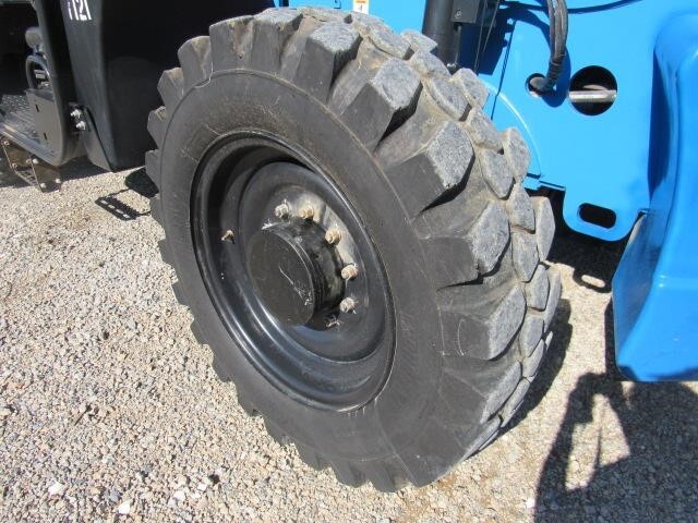 2023 Genie GTH-1056-11