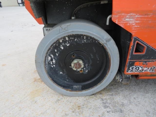 2020 JLG 1932R-15