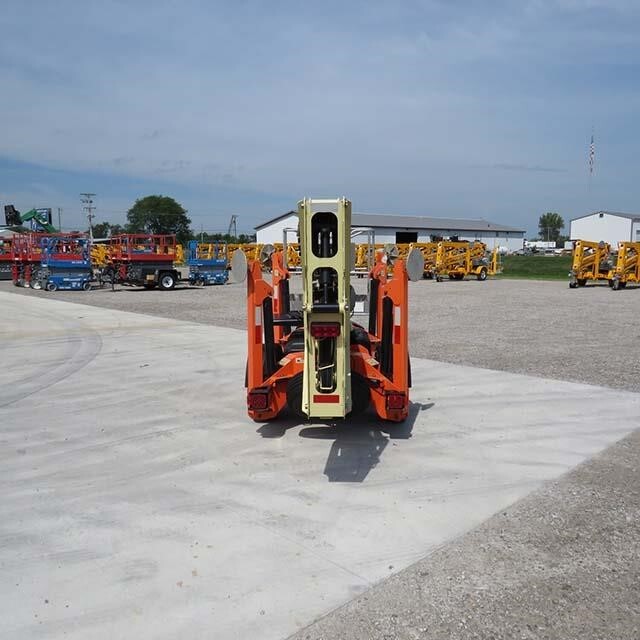 2019 JLG T350-7