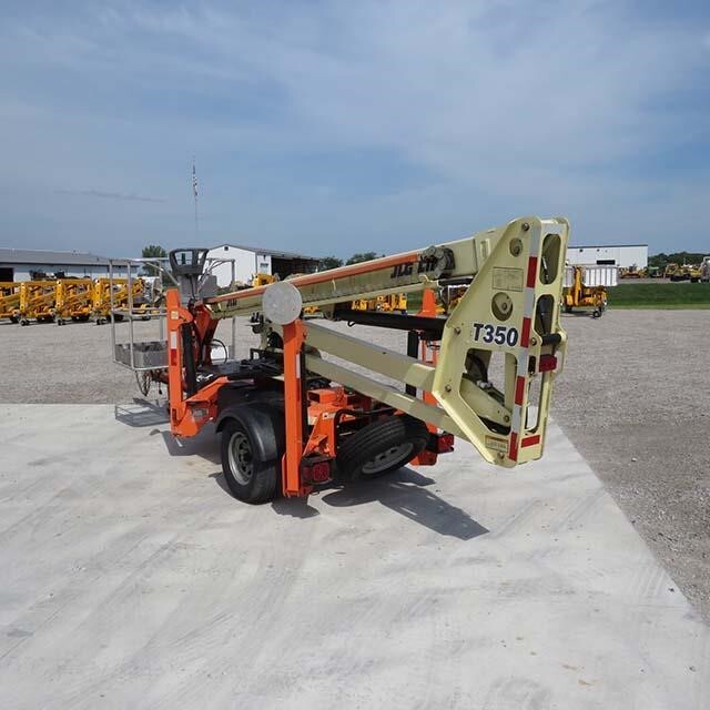 2019 JLG T350-8
