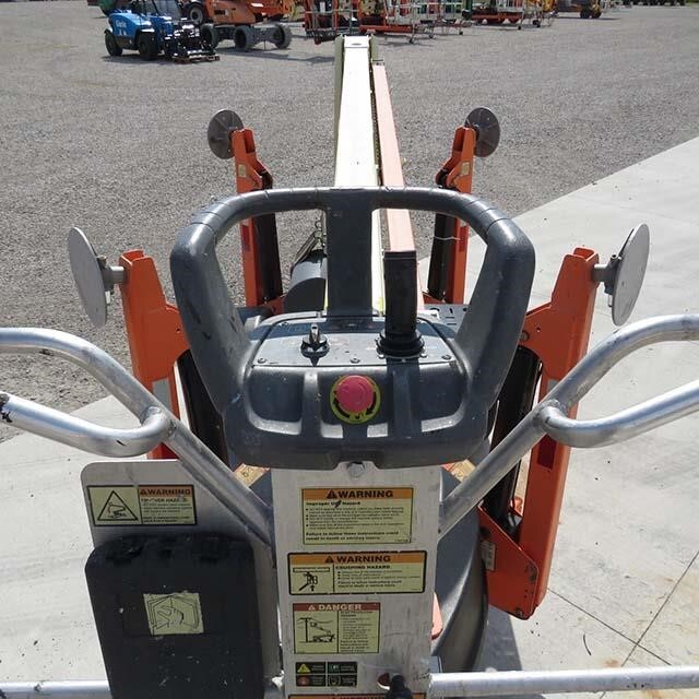 2019 JLG T350-10