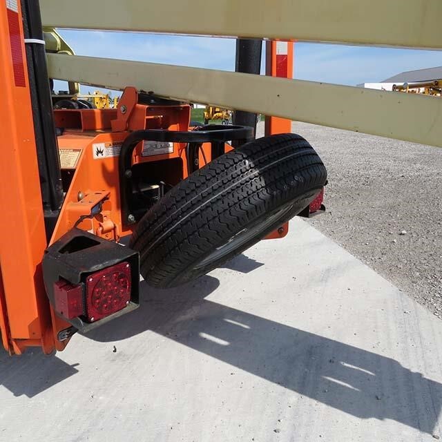 2019 JLG T350-13