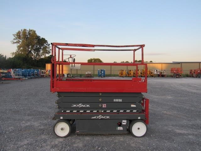 2020 Skyjack SJ3226