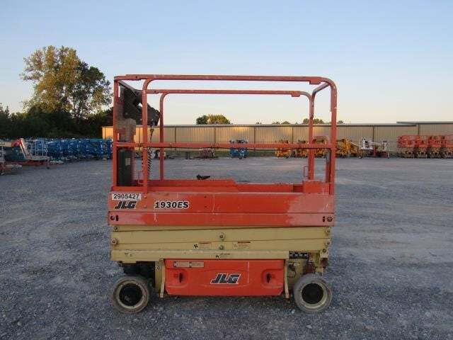 2019 JLG 1930ES