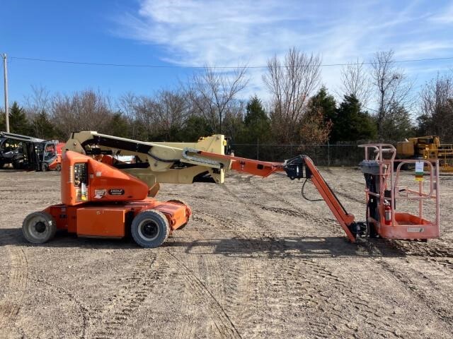 2018 JLG E400AJPN