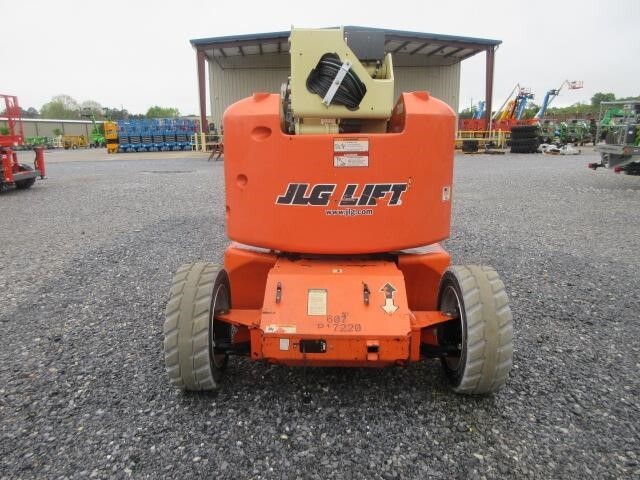 2013 JLG E450AJ-18