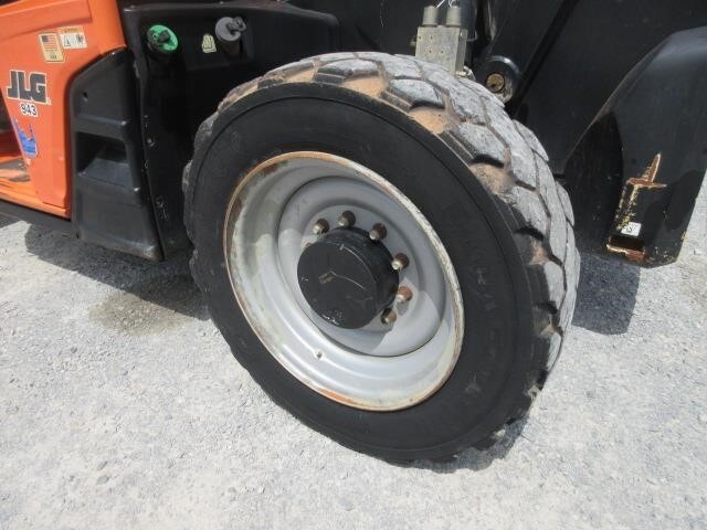 2018 JLG 943-9