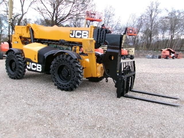 2017 JCB 510-56-3