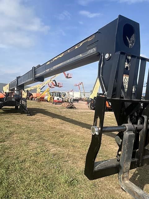 2019 JLG 1055-13