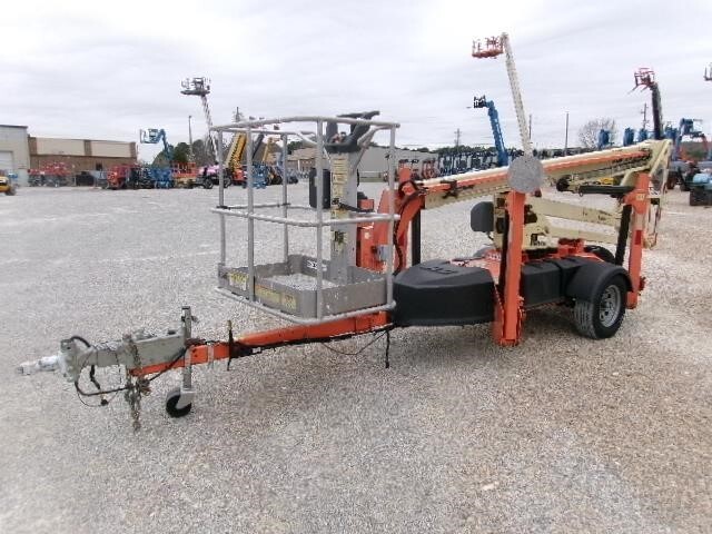 2019 JLG T350