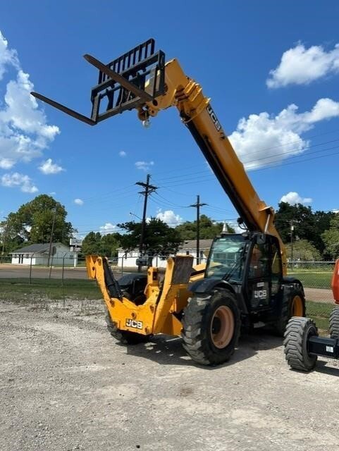 2019 JCB 510-56-7