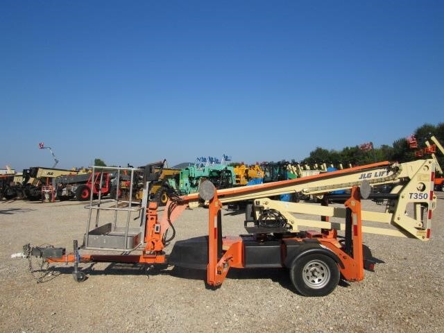 2019 JLG T350