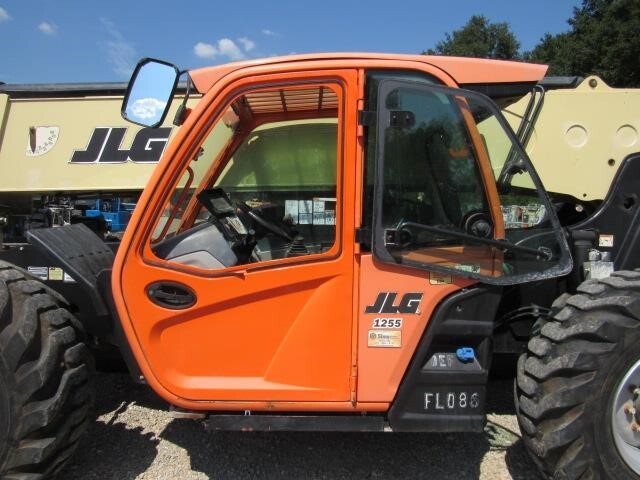 2018 JLG 1255-18