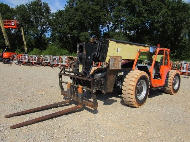 2017 JLG 1255-2