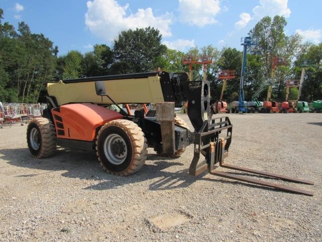 2017 JLG 1255-4