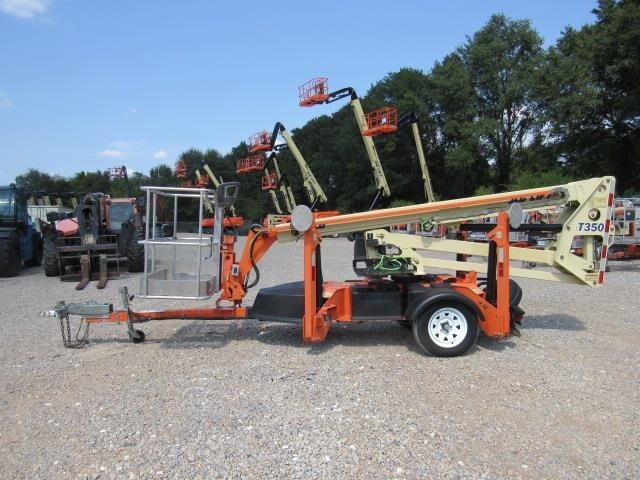 2019 JLG T350
