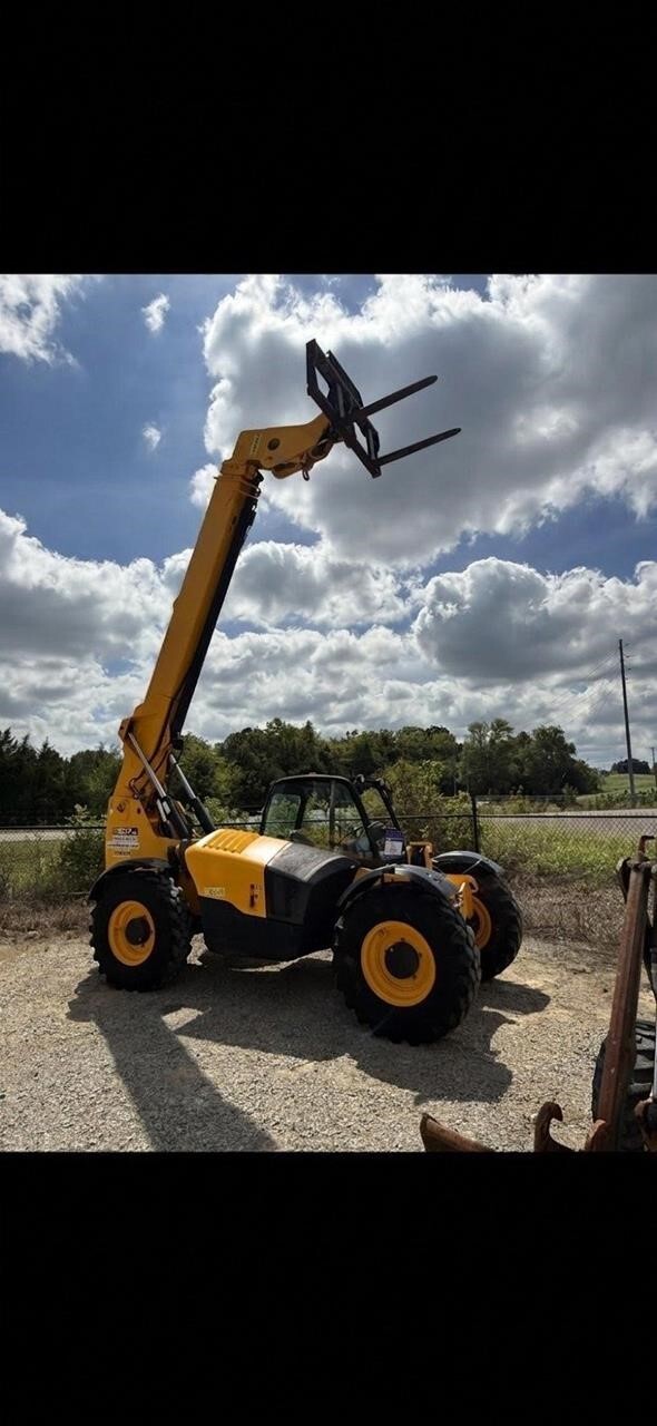 2019 JCB 507-42-4