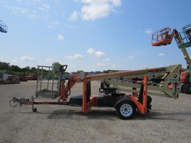 2019 JLG T350