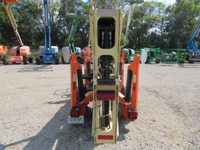 2019 JLG T350-7