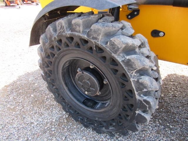 2023 JCB 510-56-12