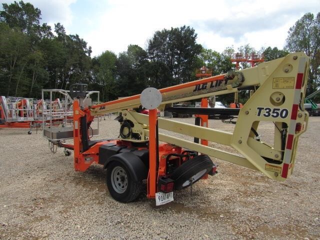 2019 JLG T350-8