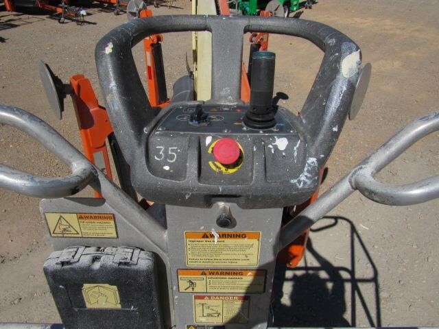2020 JLG T350-11