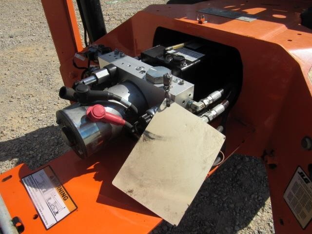 2019 JLG T350-20