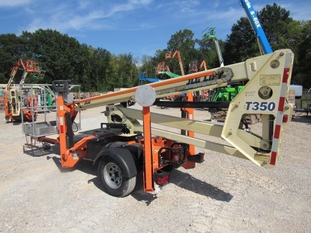2019 JLG T350-8