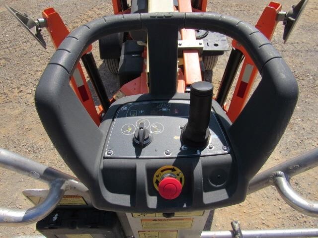 2019 JLG T350-11