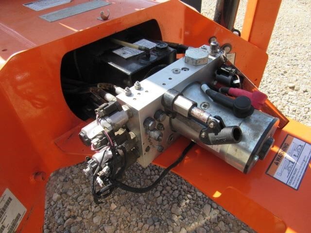 2019 JLG T350-21