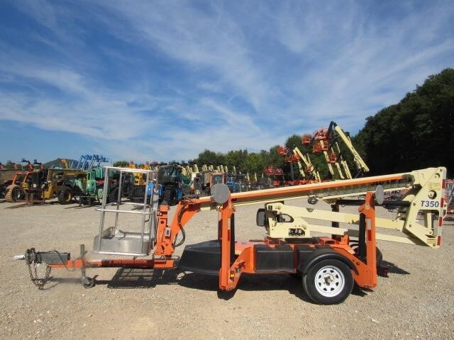 2019 JLG T350