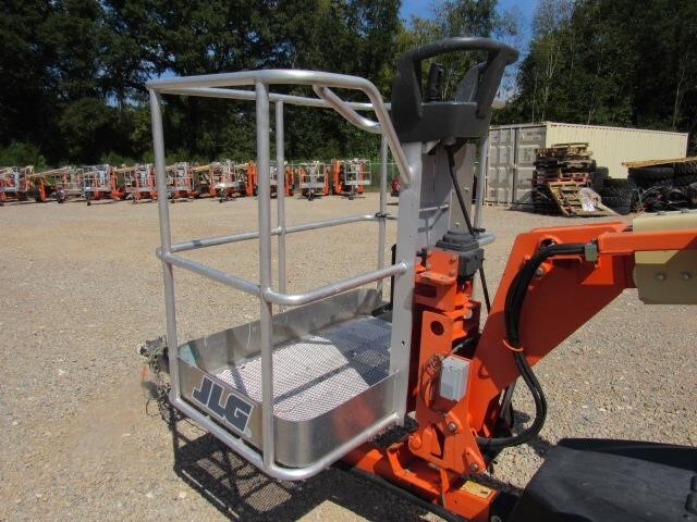 2019 JLG T350-13