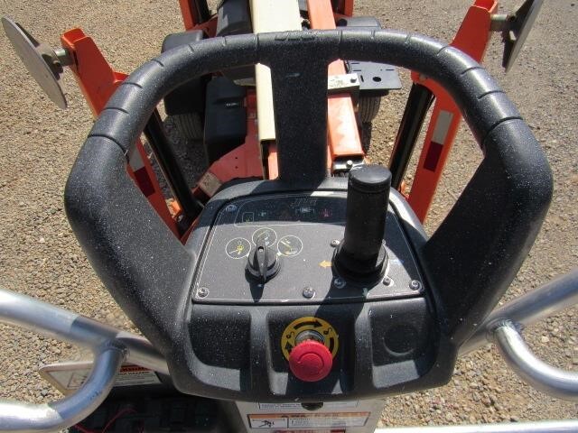 2019 JLG T350-11