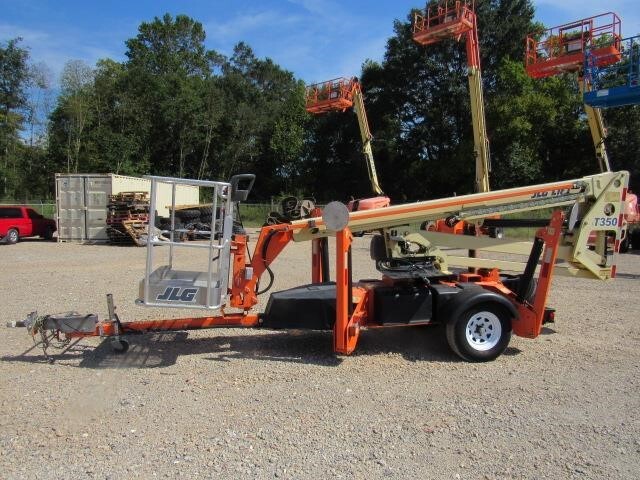 2019 JLG T350
