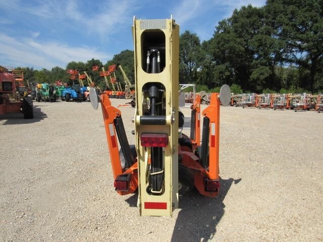 2019 JLG T350-7