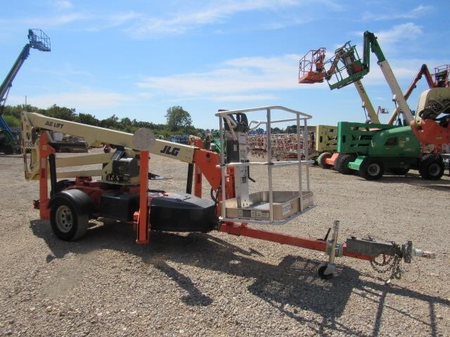 2019 JLG T350-4