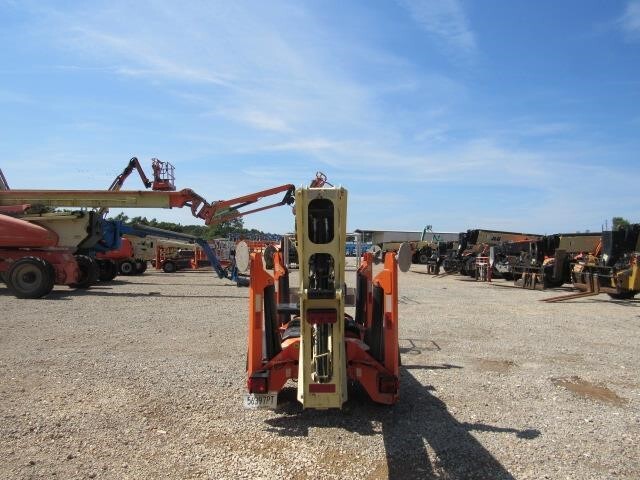 2019 JLG T350-7