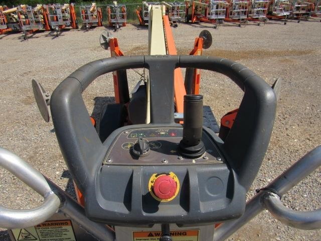 2019 JLG T350-11