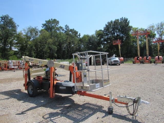 2019 JLG T350-4