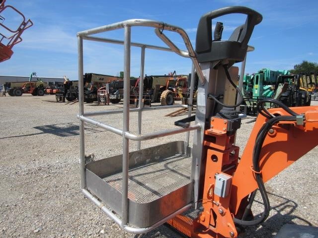 2019 JLG T350-13