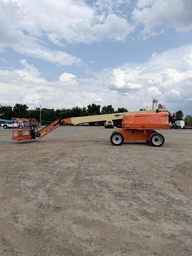 2021 JLG 660SJ