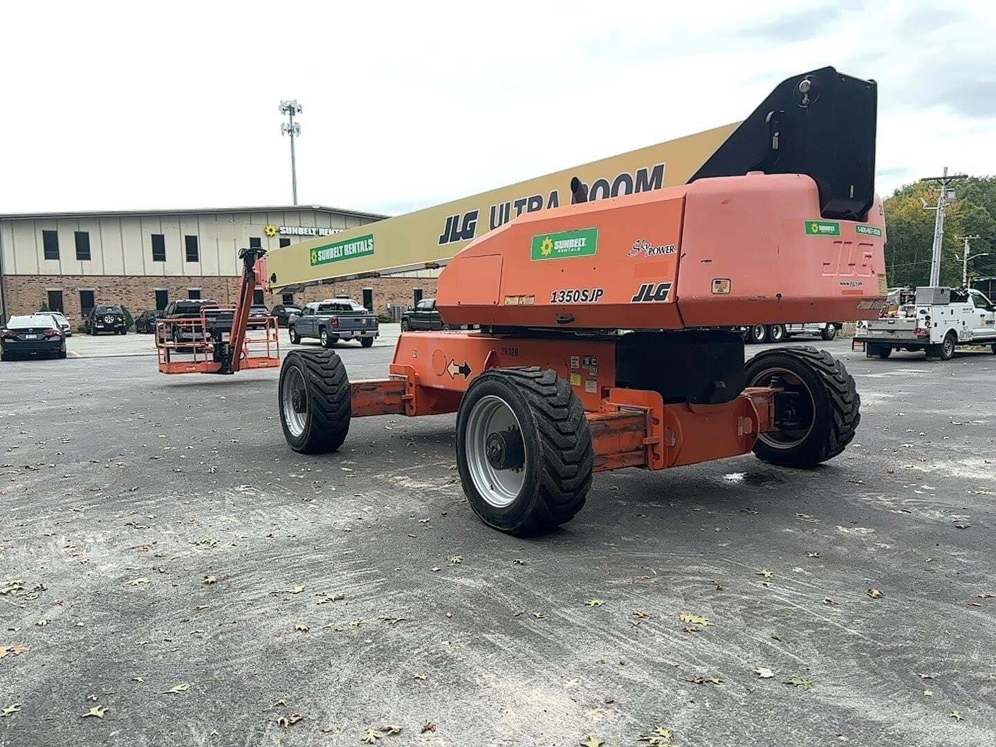 2017 JLG 1350SJP-8