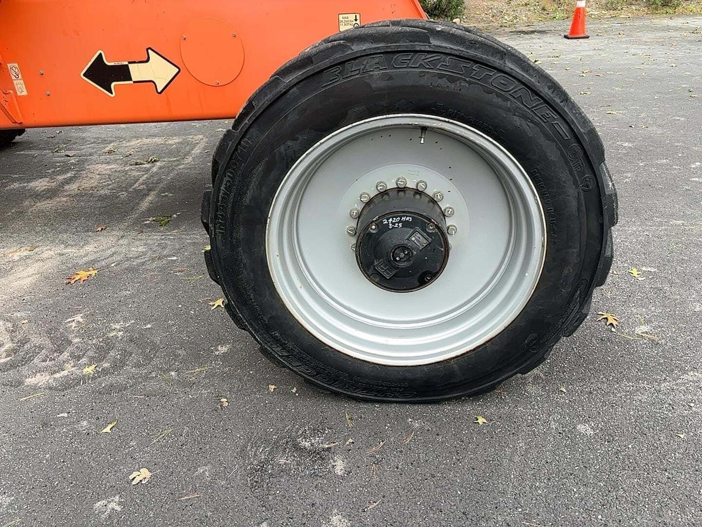 2017 JLG 1350SJP-11