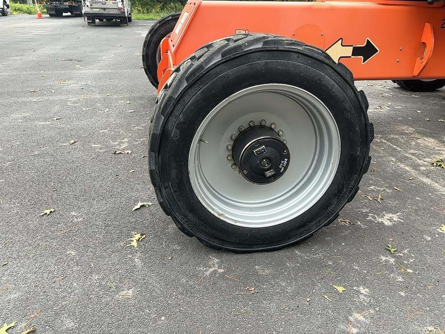 2017 JLG 1350SJP-12