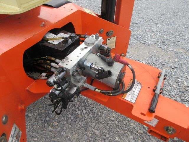 2018 JLG T500J-18