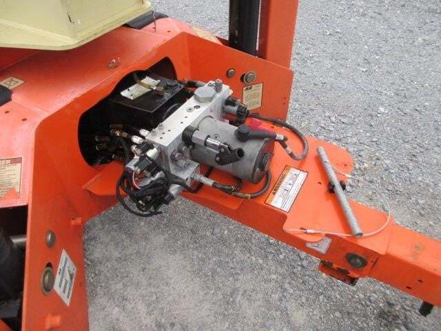 2018 JLG T500J-18