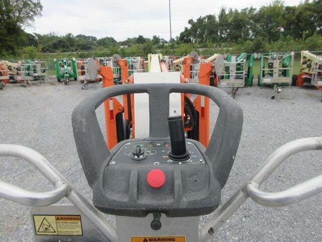 2018 JLG T500J-8